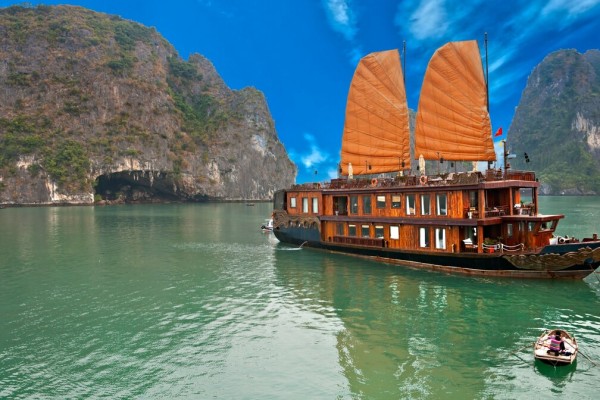 VIJETNAM I KRSTARENJE ZALJEVOM HALONG BAY - 10 dana avionom